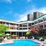University Place Hotel And Conference Center