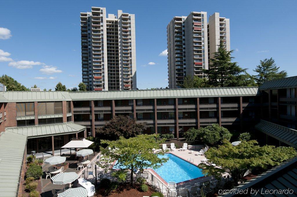 Place And Conference Center 2*
