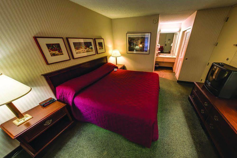 Place And Conference Center Hotel 2*